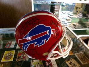 Bases Loaded Sports Collectibles will participate in a private signing event this month with former Bills greats Billy Shaw, Joe DeLamielleure and Henry Jones.