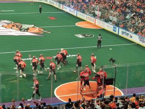 Buffalo Bandits forwards Josh Byrne, Chris Cloutier and 2021-22 NLL MVP Dhane Smith will visit Bases Loaded Sports Collectibles.